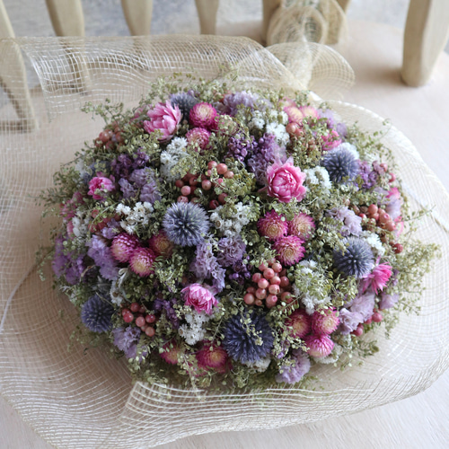 45cm) マメグンバイナズナと千日紅のお花畑スワッグ/ブーケ 45cm) マメグンバイナズナと千日紅のお花畑スワッグ/ブーケ