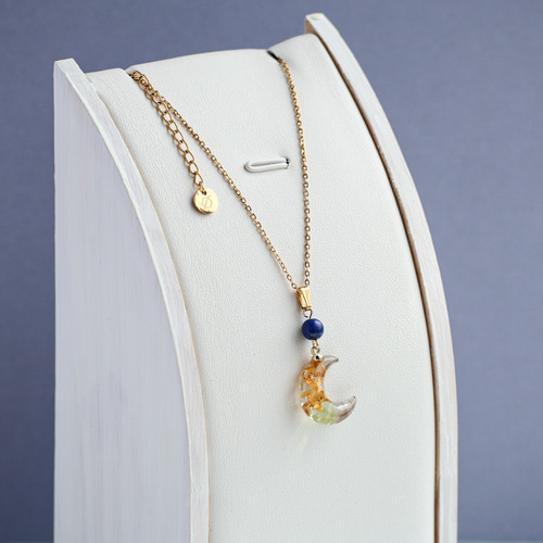 金木犀 秋の夜空に輝く月ネックレス （チェーン サージカルステンレス