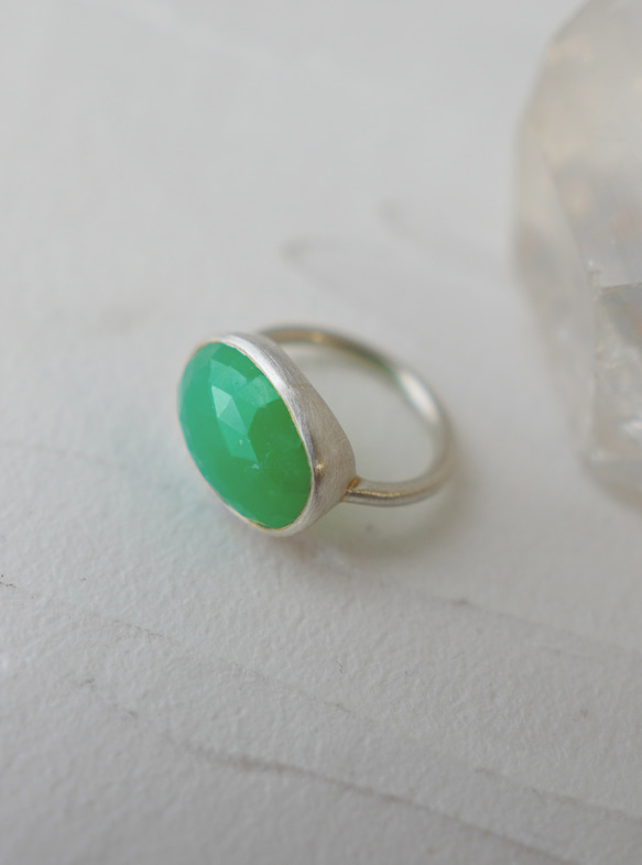 ★【スーパーセール】カルセドニー(クリソプレーズ)　シルバーリング　11号【30%オフ】 3枚目の画像