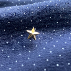 ★ 星 小ぶりピアス K18ゴールドピアス ユニセックスピアス 4枚目の画像