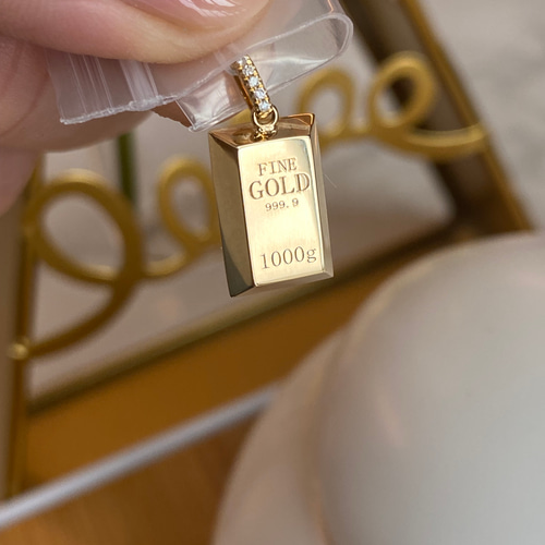 鑑別書付き K18YG 天然ダイヤモンド ペンダントトップ 18金 ダイヤ0.02  