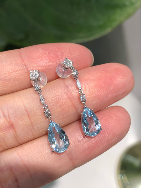 鑑別書付き K18WG 天然 ダイヤモンド アクアマリン ピアス 18金 2.54ct