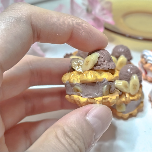 受注制作 イチゴワッフルとチョコバナナワッフルのデコパーツ