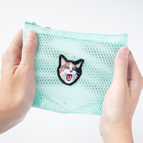 猫ちゃんたちの刺繍メッシュポーチ〈ハイ猫〉2個セット／つばめ