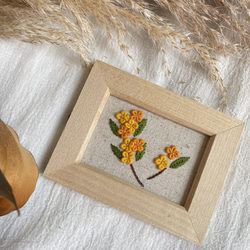 kei様　花の刺繍アート M.K. 金色フレーム 刺繍フレーム 金木犀 壁飾り インテリア雑貨 花 秋色 フラワー