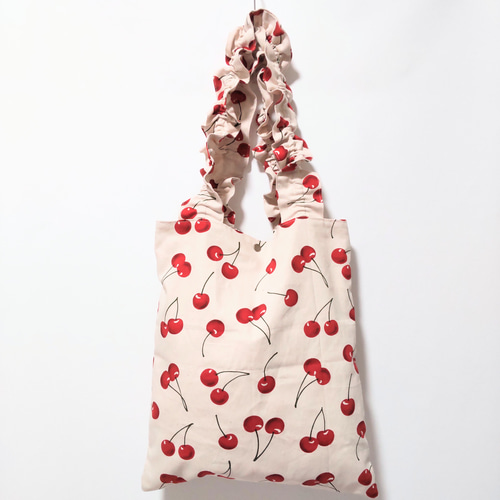 さくらんぼ柄シュシュトートバッグ トートバッグ omo＊布雑貨