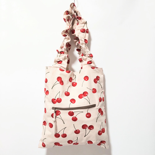 さくらんぼ柄シュシュトートバッグ トートバッグ omo＊布雑貨