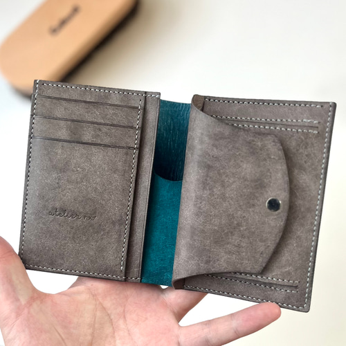 ミドルウォレット【ターコイズ(内装:グレー)】二つ折り財布 ミドルウォレット【ターコイズ(内装:グレー)】二つ折り財布