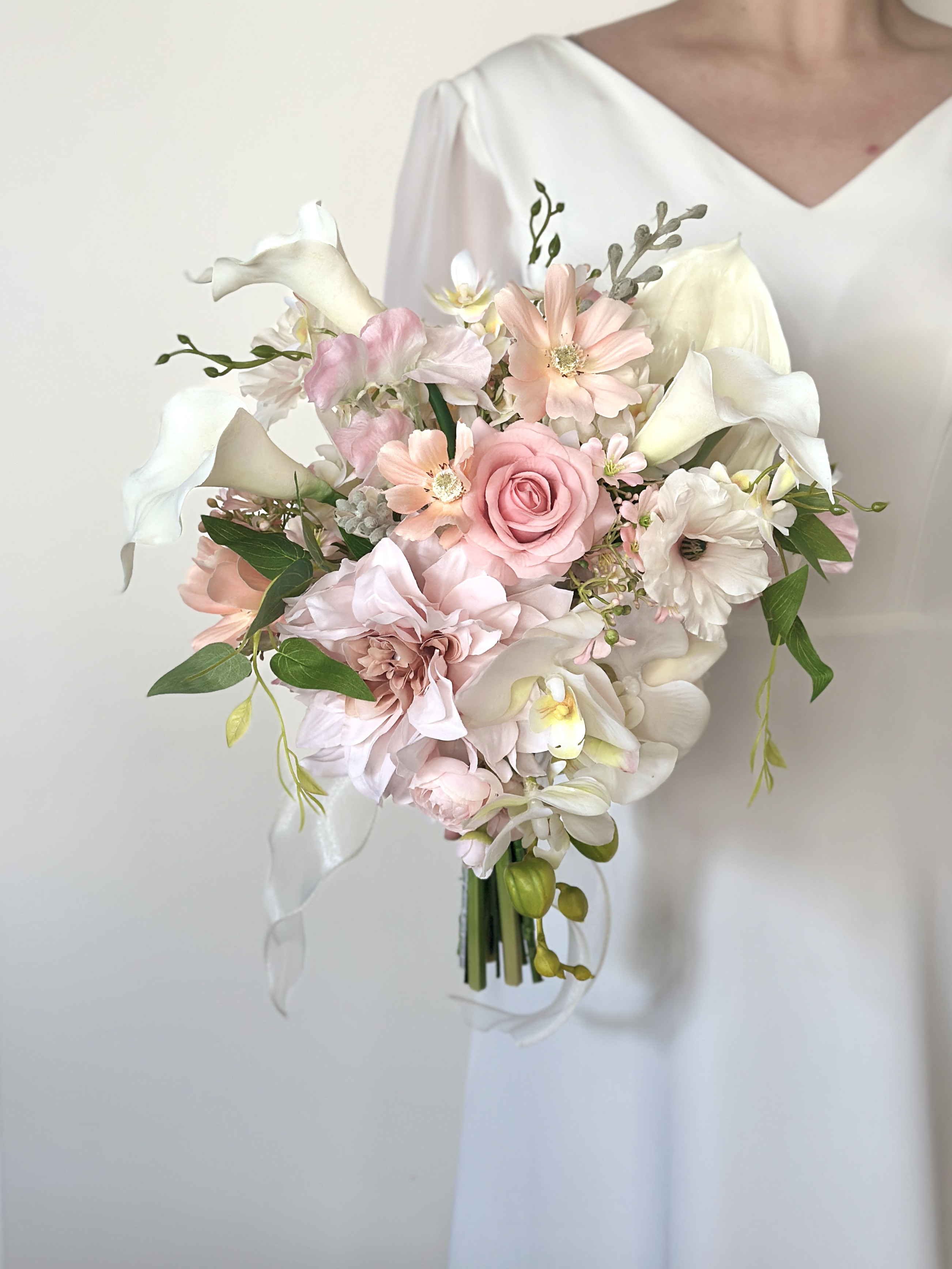 【受注生産・10日以内の発送】 ペールカラー　カラーリリィのアシンメトリーデザイン