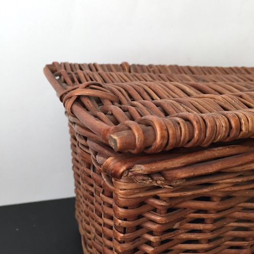 アンティーク籐バスケット イギリスふた付きバスケット スクエア