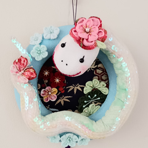 2〉布リース お正月飾り (へび)