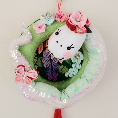 2〉布リース お正月飾り (へび) 2〉布リース お正月飾り (へび)