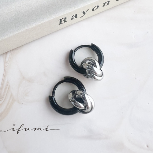 送料無料！男女兼用 「黒×SILVER」 つけっぱなしOK！プチトリニティ