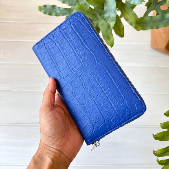 【仕切り有りモデル】収納力重視！長財布〈TORON〉Royal blueロイヤルブルー　クロコ型押し 2枚目の画像