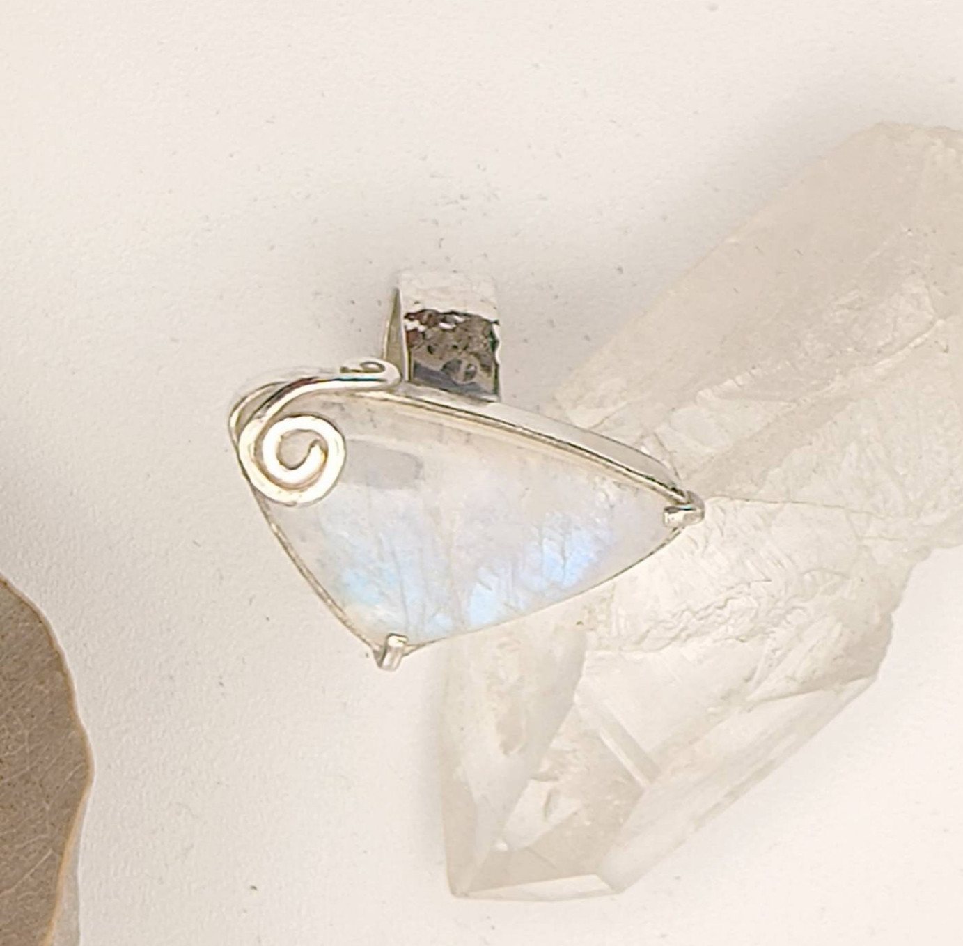 幻想的★　レインボームーンストーン　シルバーリング　size13