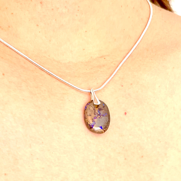7.28ct ボルダーオパール　シルバーペンダント　シルバーチェーン付き 6枚目の画像