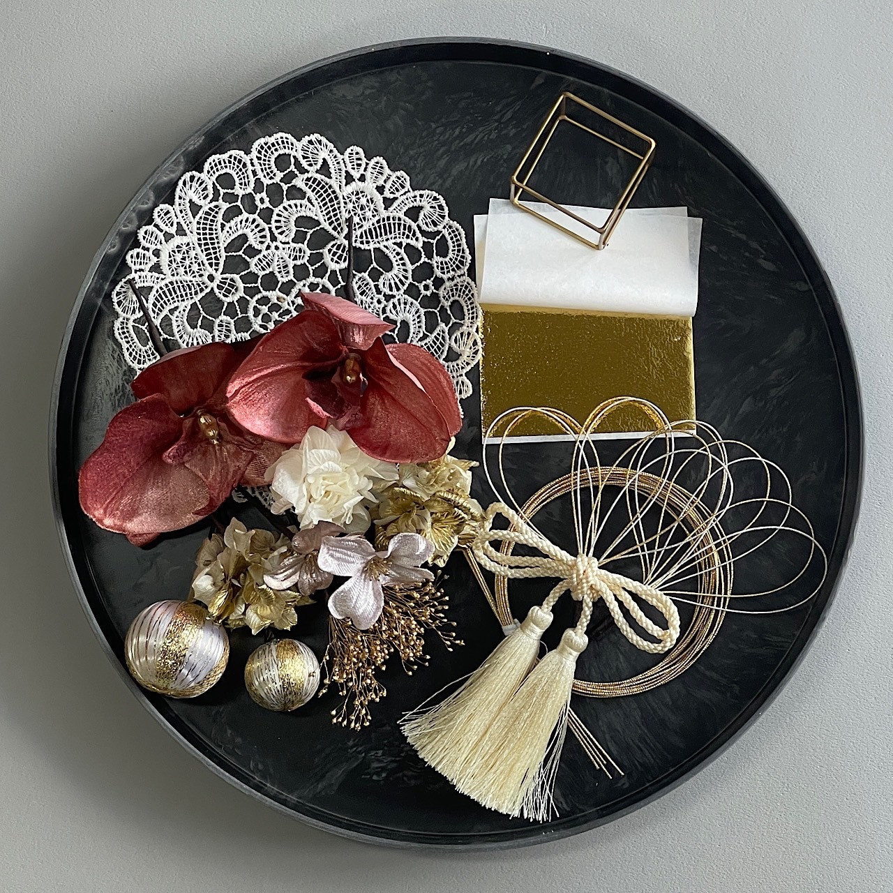 成人式　胡蝶蘭フラワー髪飾り 　ピンク　水引き　金箔シート　髪飾り　成人式髪飾り　卒業式　七五三 結婚式　和玉