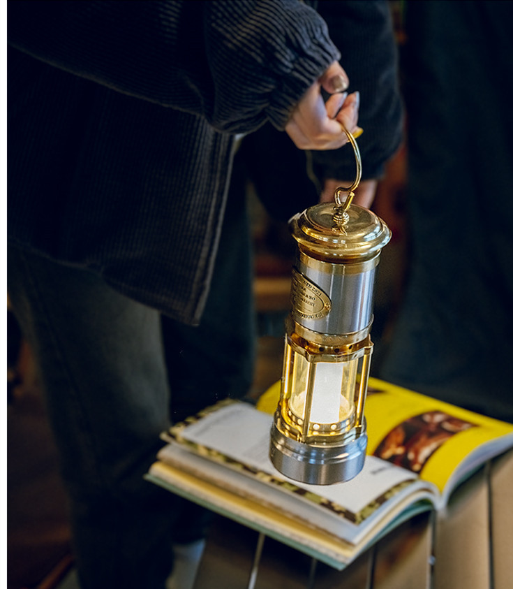 ヴィンテージ真鍮製LED鉱灯 調光可能なキャンプ用ハンドランプ テーブルランプ