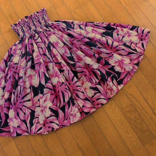 ☆オーダー☆黒×プラム☆ハイビスカス☆パウスカート☆（商品番号：MN  