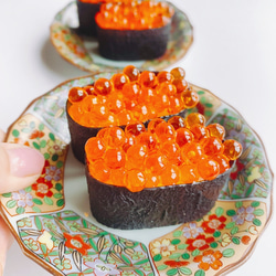 本物そっくりな いくらの軍艦巻き お寿司 食品サンプル