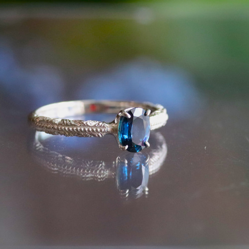 天然サファイア約0.609カラットの刻み模様シルバーリング シルバー925