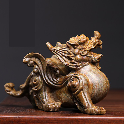 天然緑檀木 木彫りの貔貅 覇気満々である貔貅 吉祥の寓意 マスコット