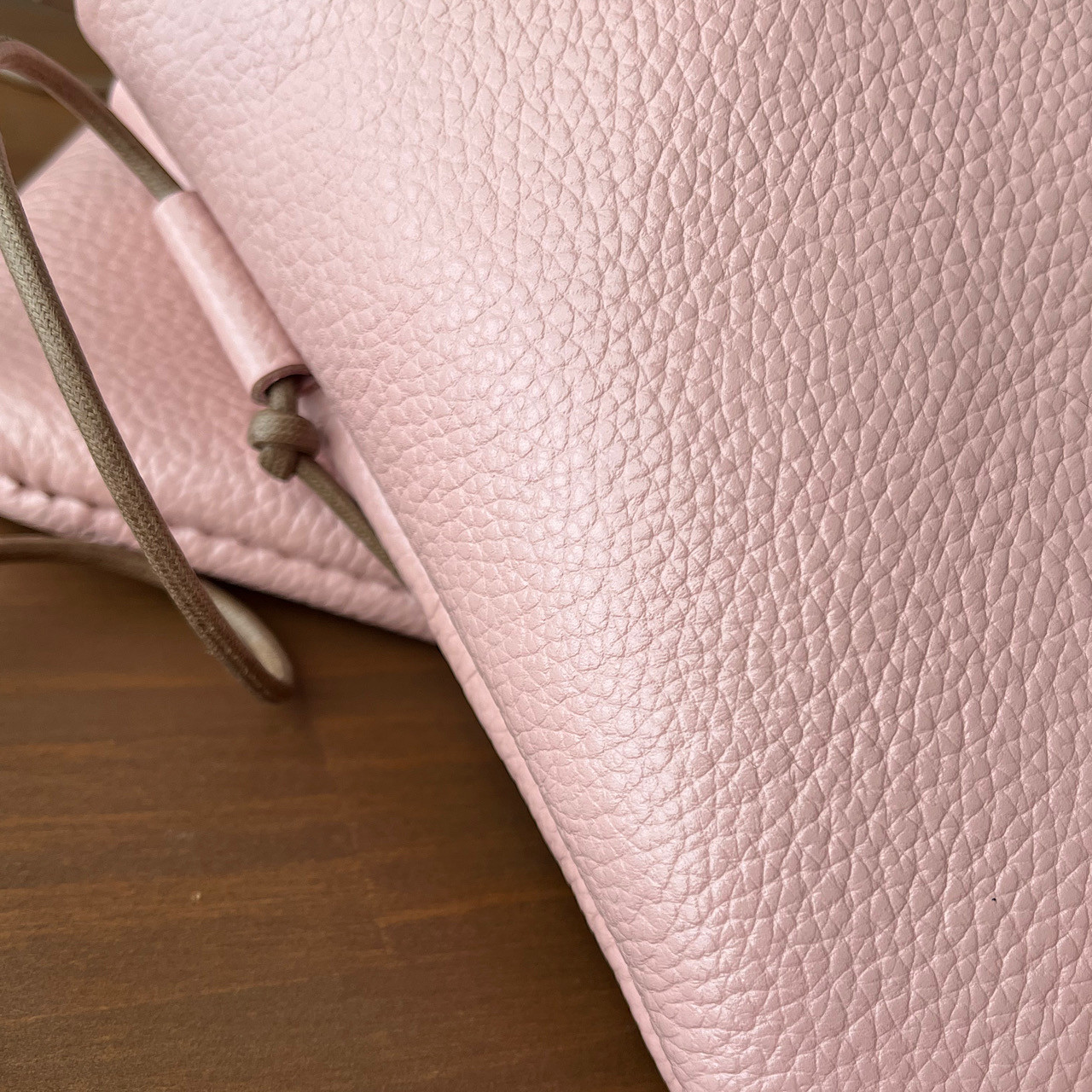 ♡チャーム　ピンク　スマホショルダー