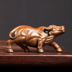 天然緑檀木 木彫りの年老いた水牛 権利と富の象徴 干支マスコット 置物