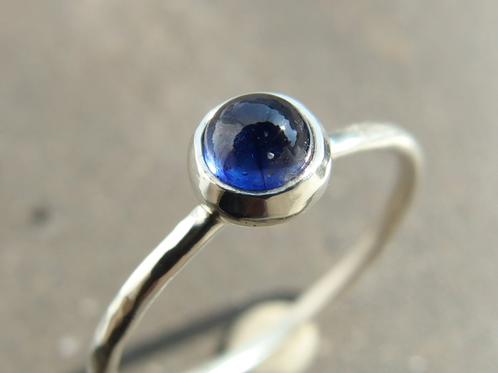 専用9月誕生石パープルカボションサファイア3.38お値下げ 専用9月