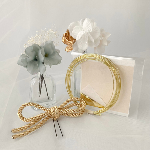 送料無料・翌日発送》髪飾り/ヘッドドレス/成人式/卒業式/結婚式/金箔