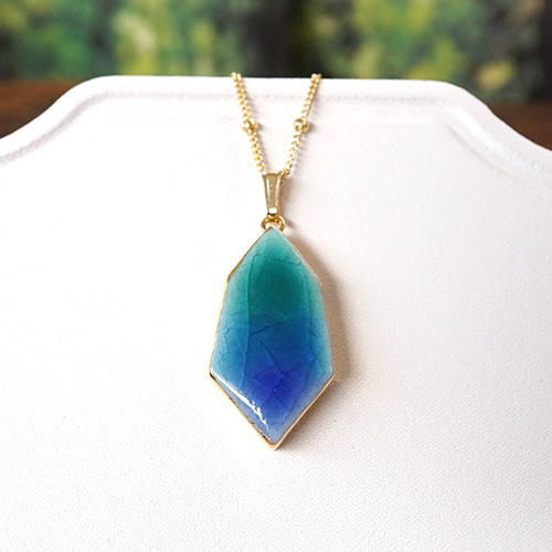 受注制作】〈九谷焼〉森の結晶・ネックレス ネックレス・ペンダント 