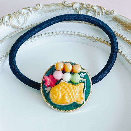 ゆきそら様　レジンヘアゴム　ブローチ　ペンダント　クロネコ　ハロウィン ゆきそら様 レジンヘアゴム ブローチ ペンダント 黒猫 クロネコ