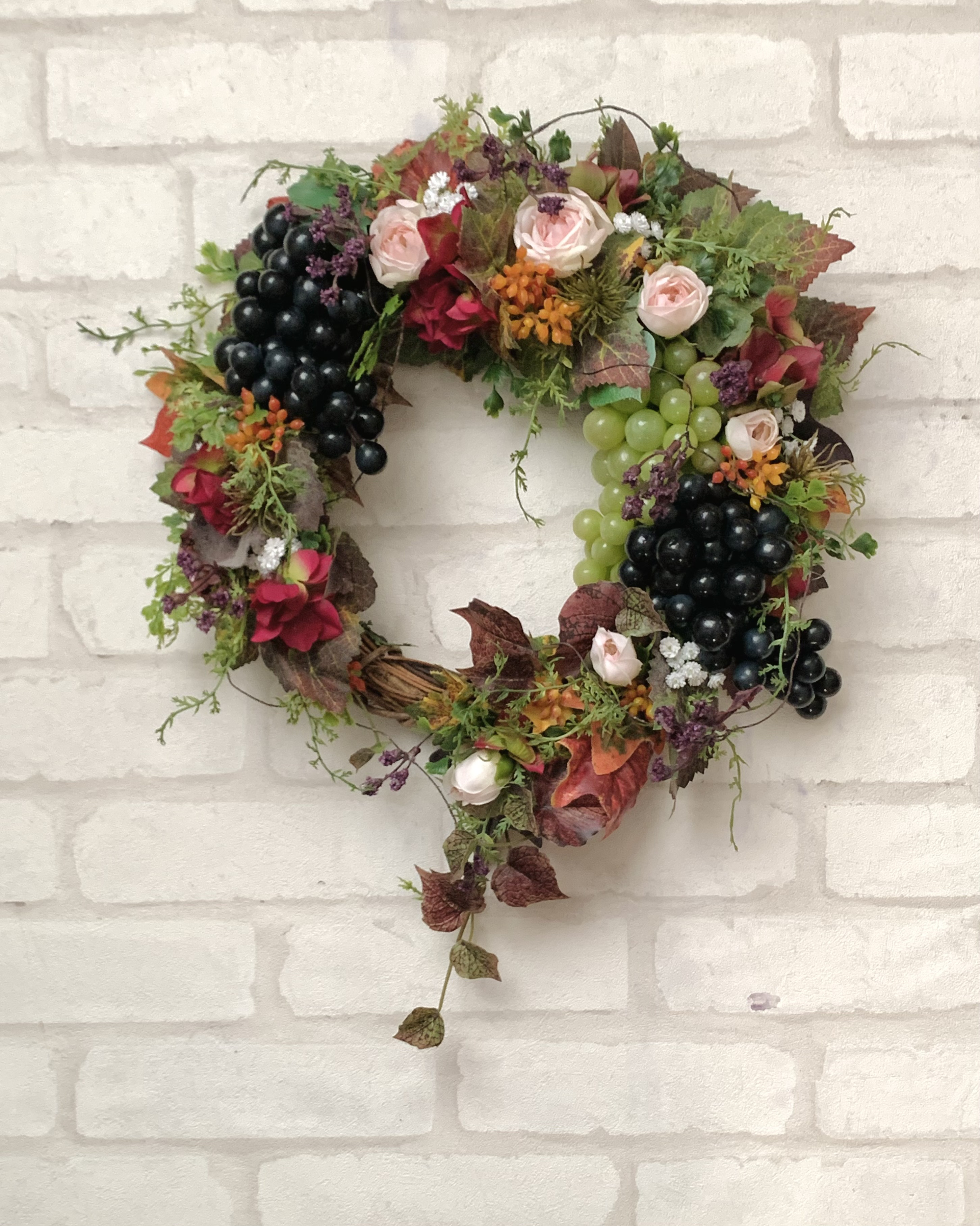 秋リース　秋色　壁飾り　豊潤　ぶどう　薔薇　造花　アーティフィシャルフラワー　33㎝　秋限定2025