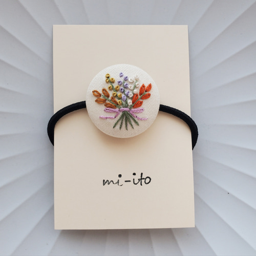 刺繍ヘアゴム no. 038 くるみボタン 《送料無料》 ヘアゴム mi-ito  