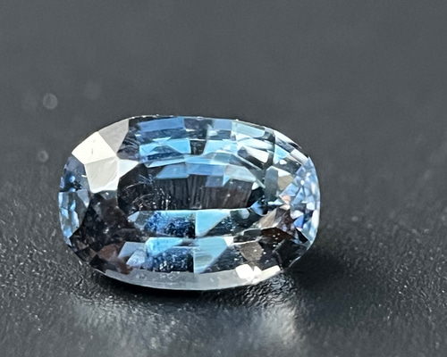 天然石　ブルースピネル ブルースピネルルース0.8ct天然石,宝石 ジュエリー用Natural