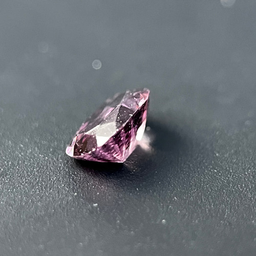 ピンクスピネルルース0.8ct宝石,天然石 ジュエリー用 pinkspinel ピンクスピネルルース0.8ct宝石,天然石 ジュエリー用 pinkspinel