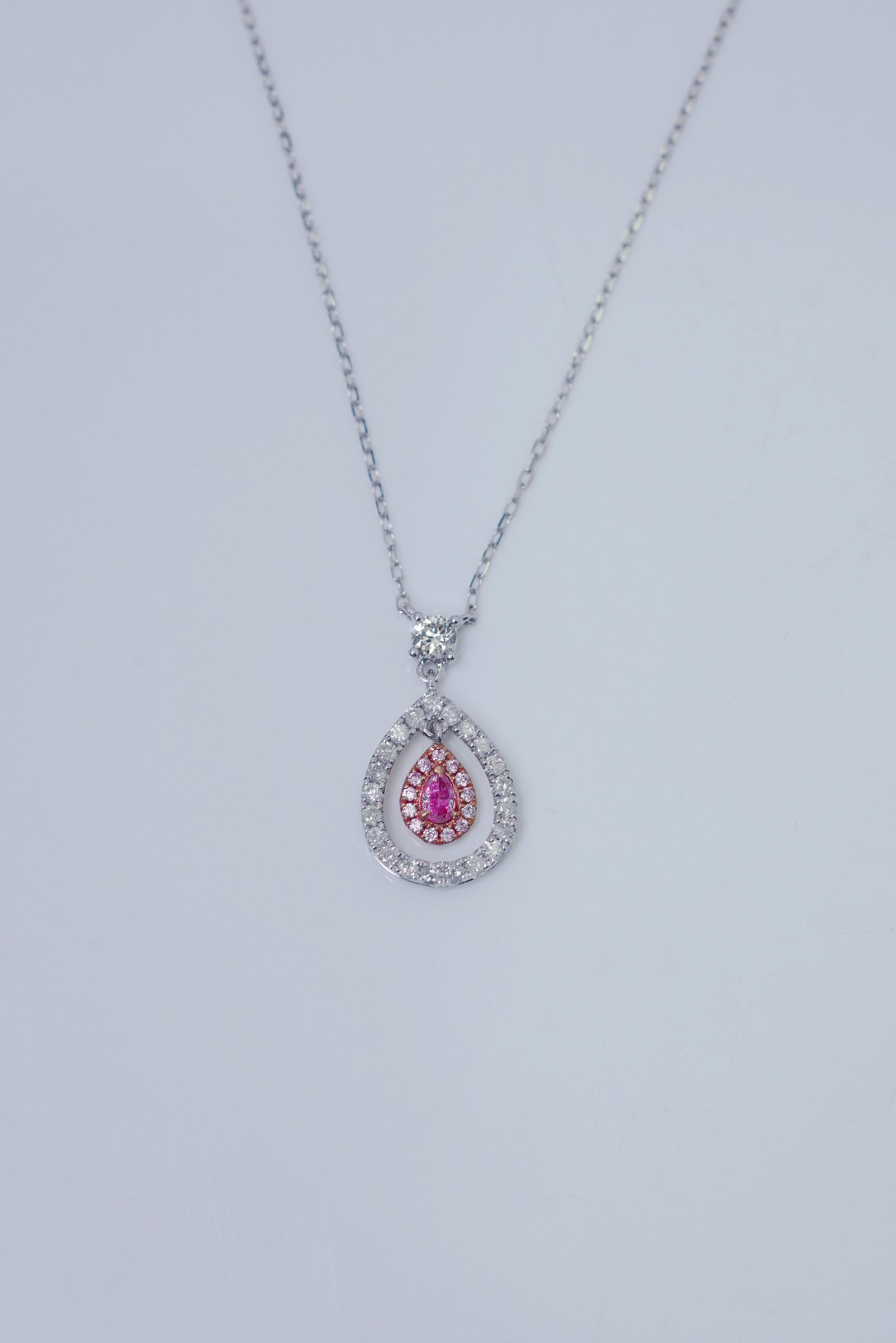 ピンクダイヤモンド付きペンダントk18