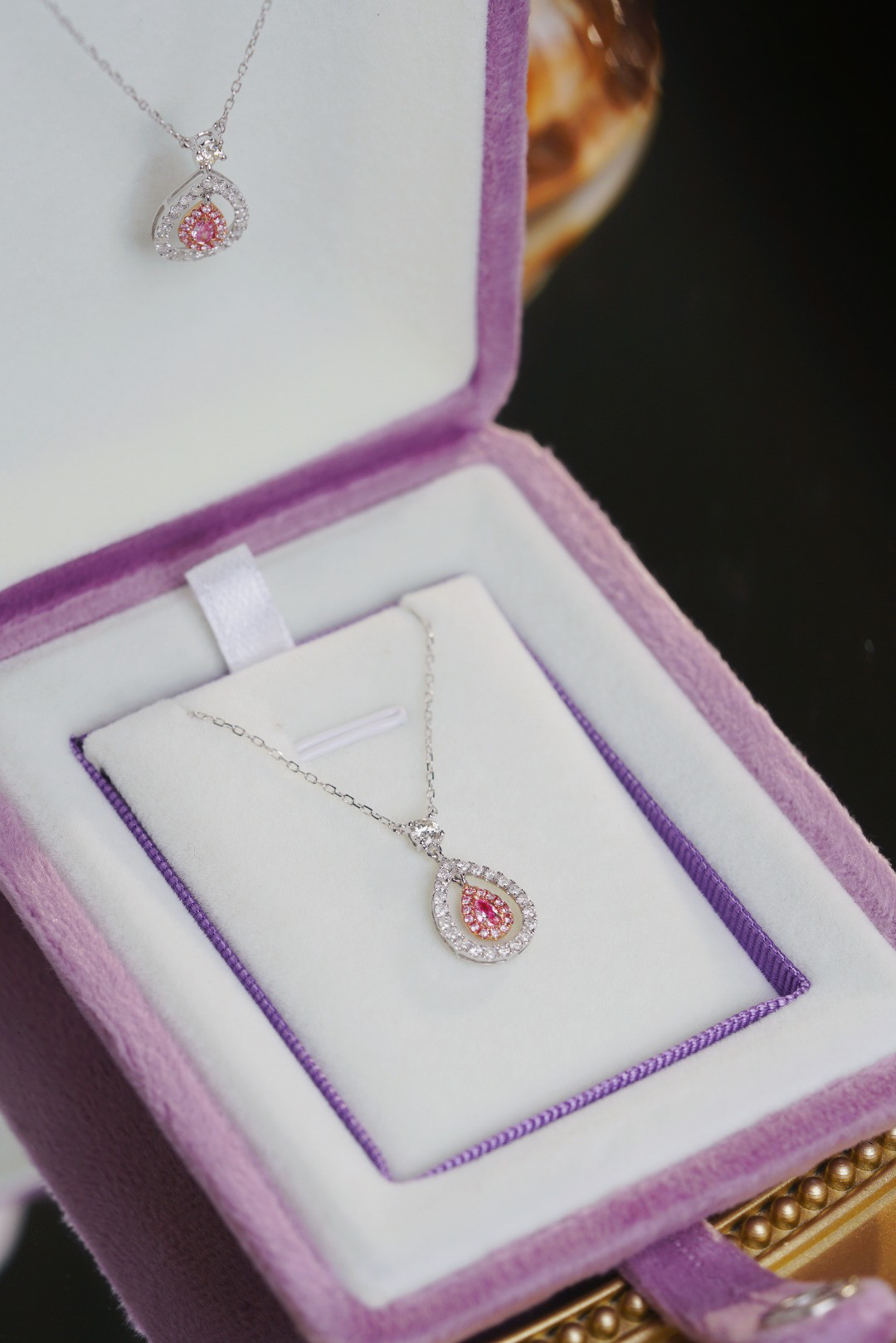 ピンクダイヤモンド付きペンダントk18