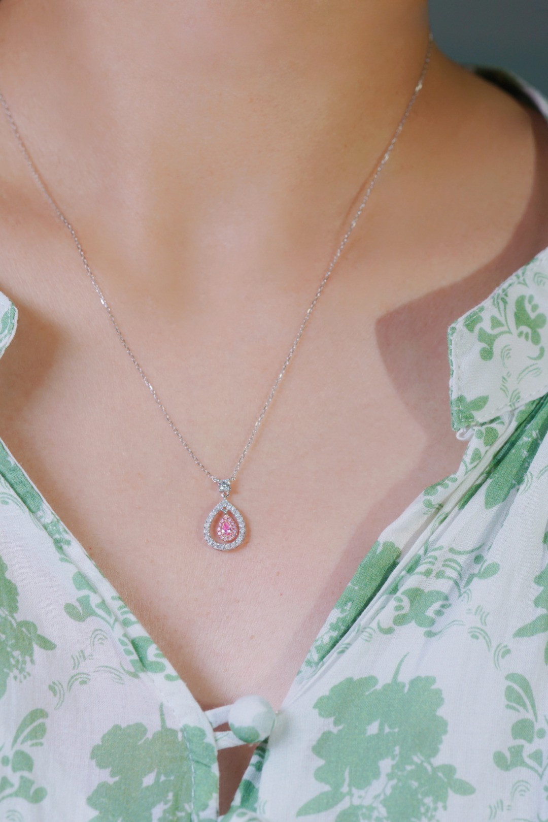 ピンクダイヤモンド付きペンダントk18