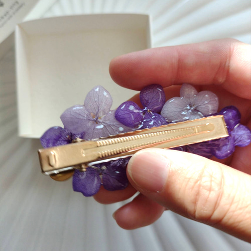 受注製作】世界に一つだけの紫陽花アナベル艶々ヘアクリップ すみれ