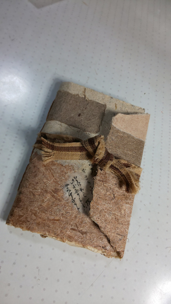 芭蕉布(実物の色は画像3枚目に近いです)丈104センチ 縞模様芭蕉布の名古屋帯 160,000円(税込)帯24-05-13