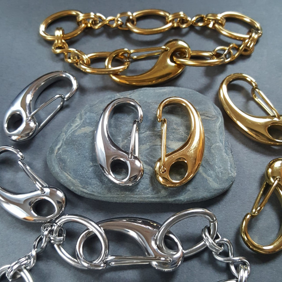 [1pcs] オール ステンレス 約32mm カラビナ ゴールド 金具 留め具 サージカルステンレス 金属アレルギー対応 3枚目の画像