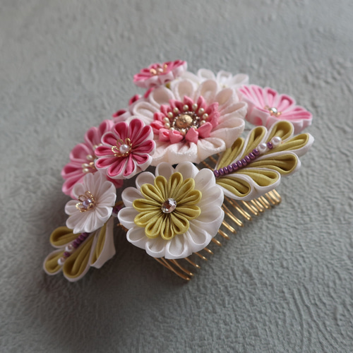 つまみ細工 髪飾【初明り】コーム 簪 かんざし 白 ピンク 正絹 シルク  