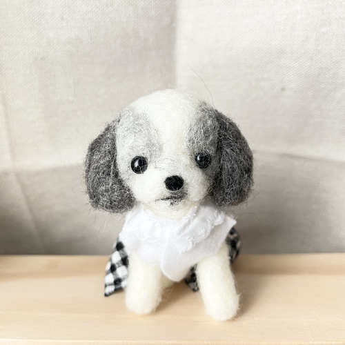 羊毛フェルト シーズーちゃんブローチ 解せる