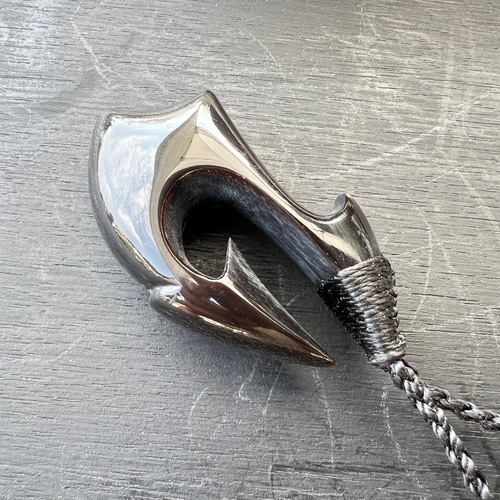 ネックレス　（牛角）　ハンドメイドアクセサリー cow horn hook（水牛角hook） ネックレス・ペンダント L CRAFT 通販