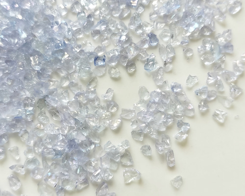 ガラスの器　オーロラ 加工 たっぷり20g！ガラスカレット・オーロラ加工【淡藤色】ガラスの欠片