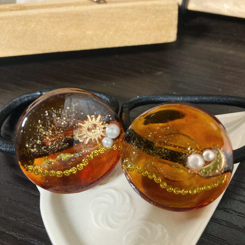 レジンヘアゴム　べっ甲　三日月　ミモザ　シンプル　春 郵パケット 木製 ヘアゴム 雪の月 ムーン 三日月 日本製 ヘア