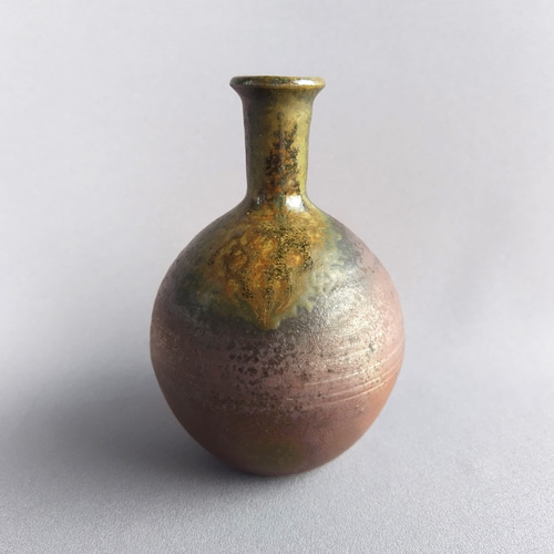 花瓶　薪窯陶器 穴窯焼締 把手付き花入｜薪窯｜陶器｜一点もの 一輪挿し・花瓶・花器