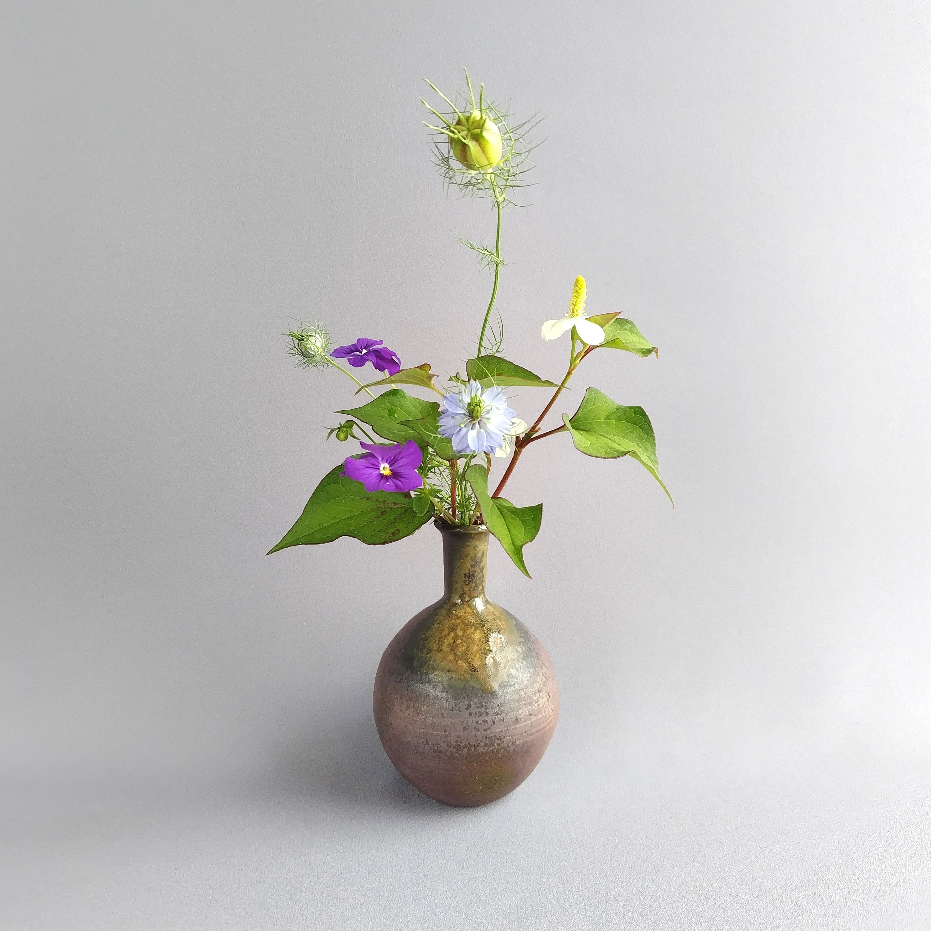 喜ばれる誕生日プレゼント 焼締め 花入れ 薪窯 一輪挿し・花瓶・花器 【商品番号：00559】 工芸品