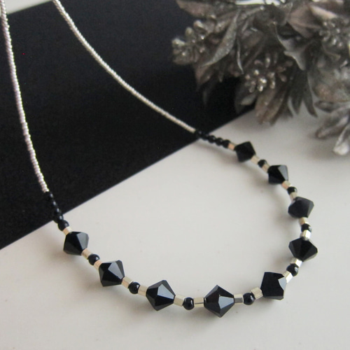 ブラック ソロバン カット ガラス ビーズ ネックレス 黒 ブラック